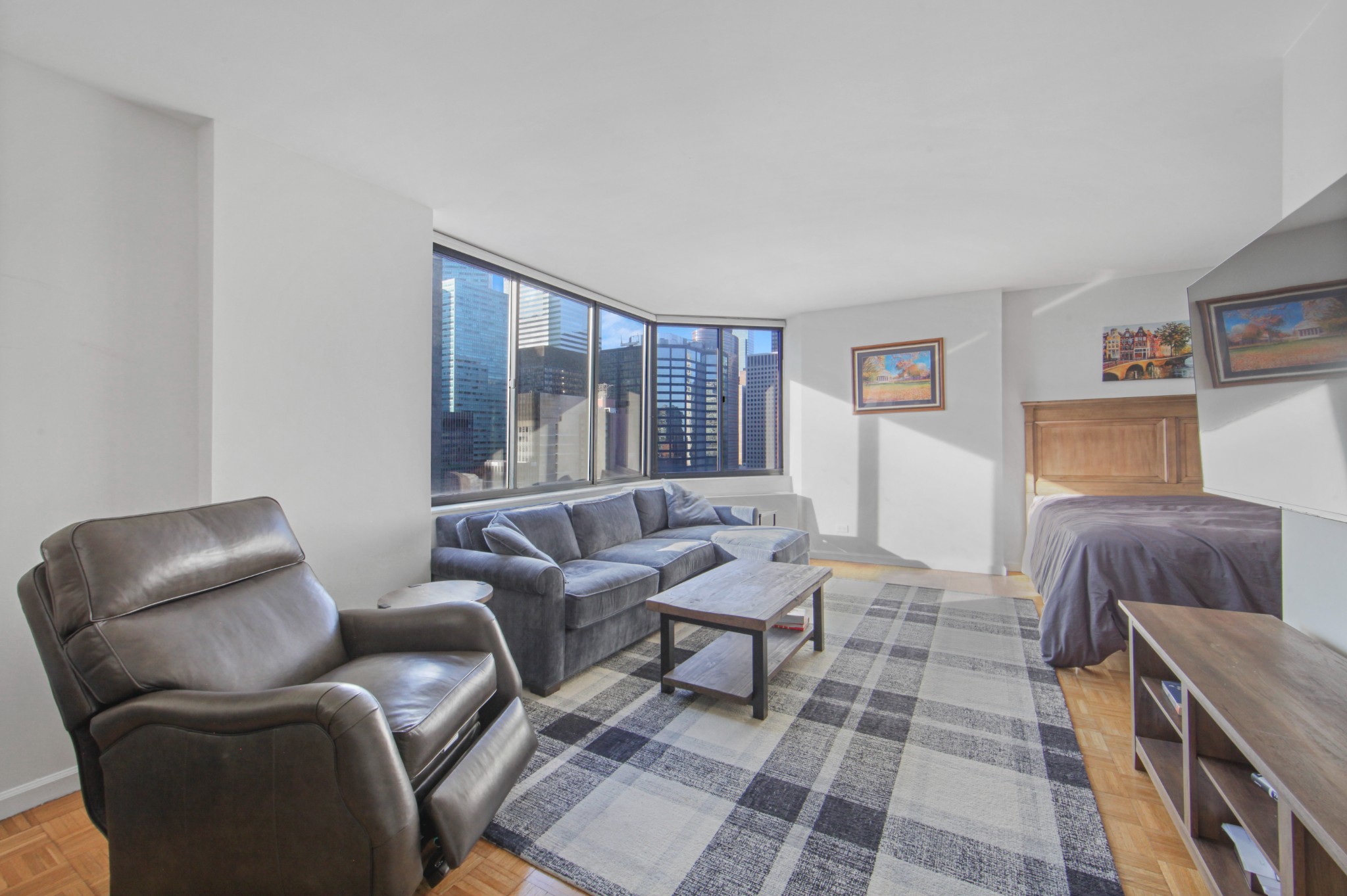 255 E 49th Street 28F