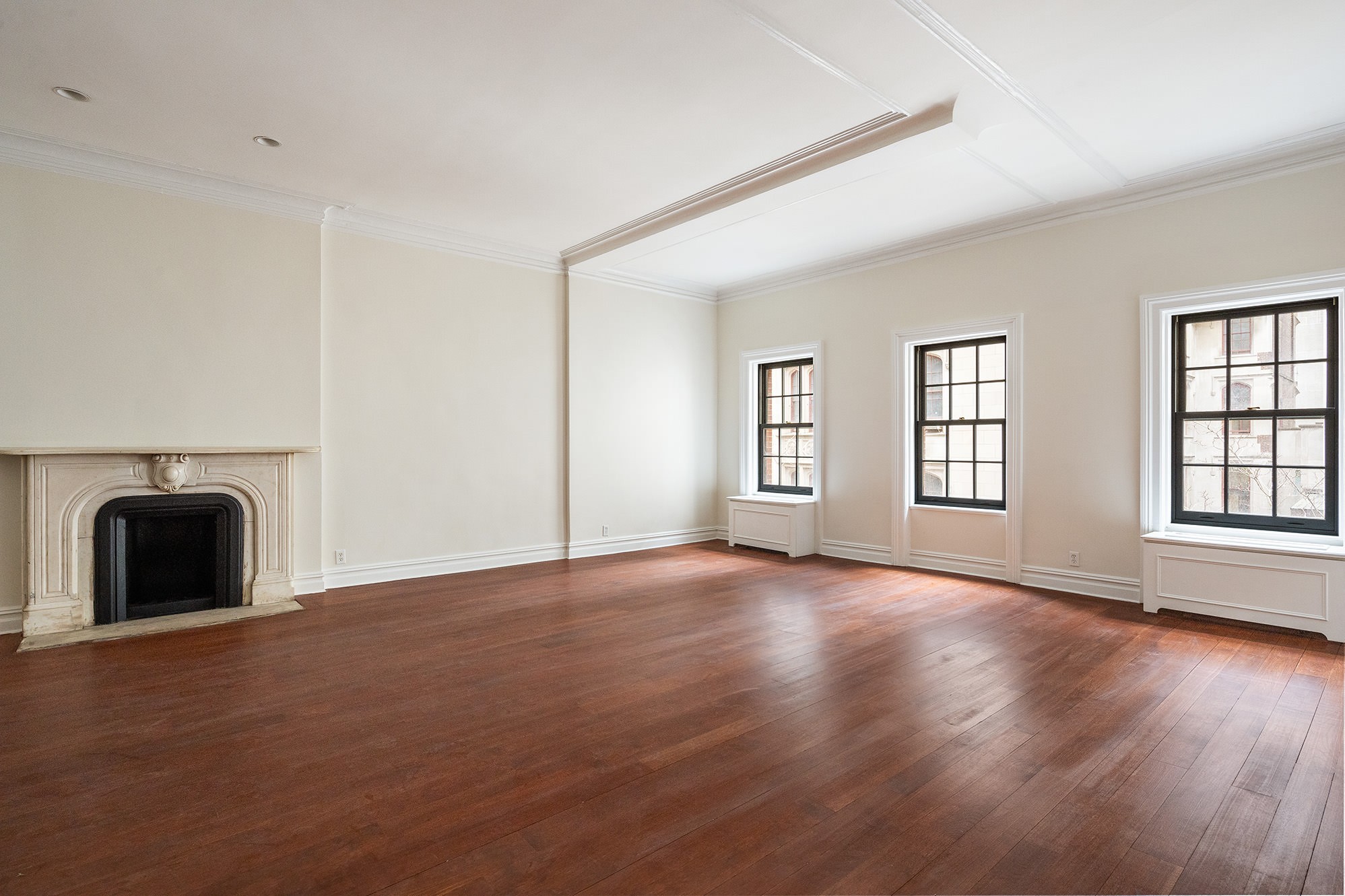 127 E 69th Street Unit 4