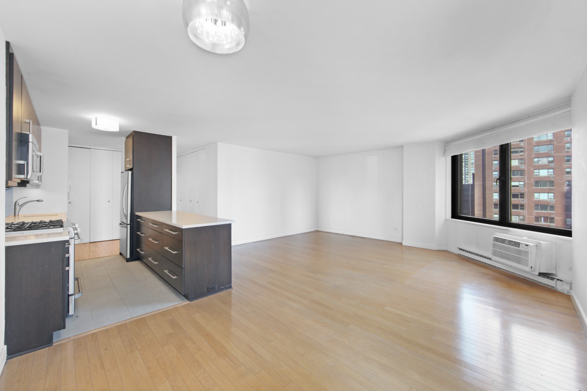 1641 3rd Avenue 9K