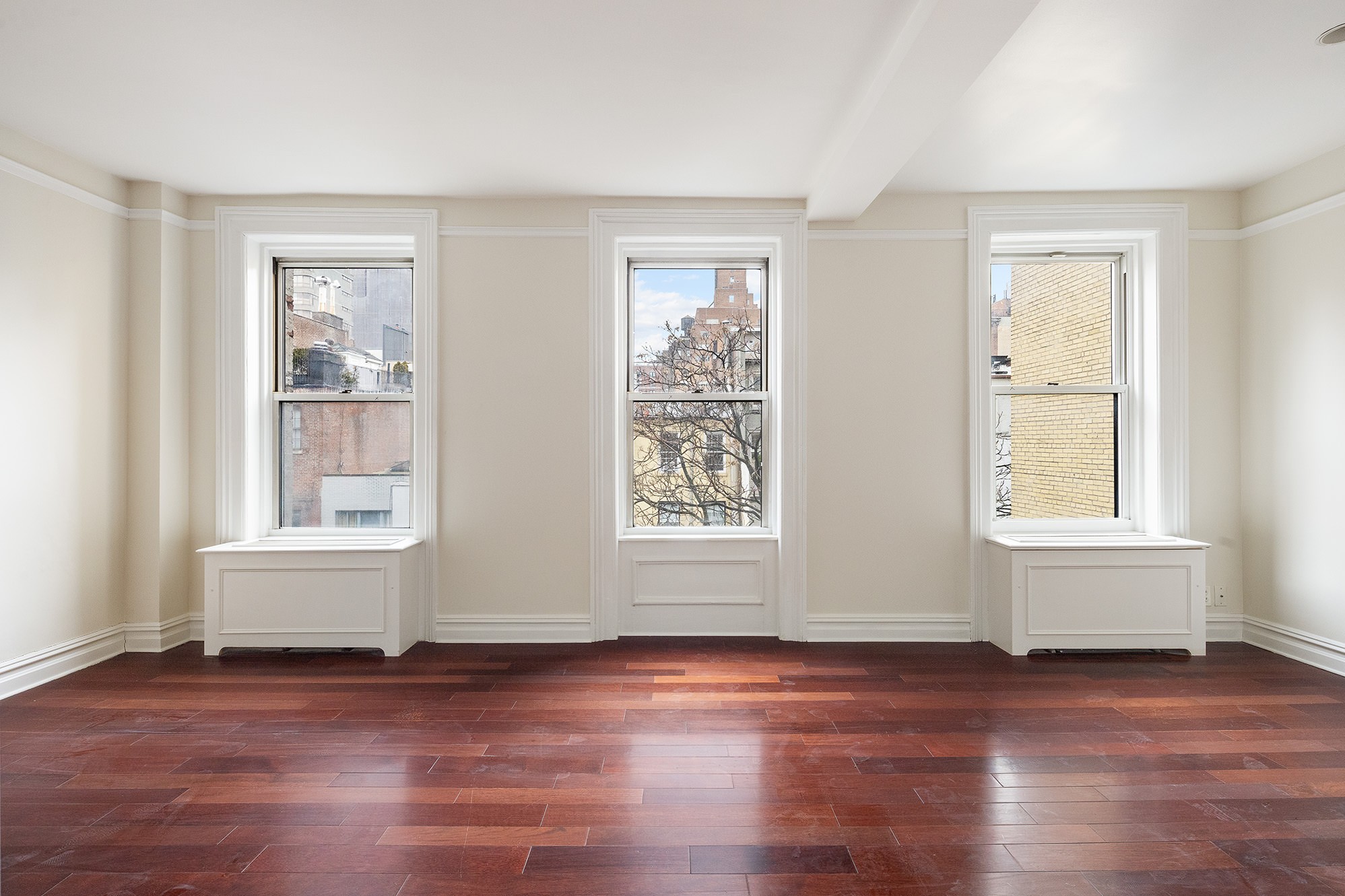 127 E 69th Street Unit 4
