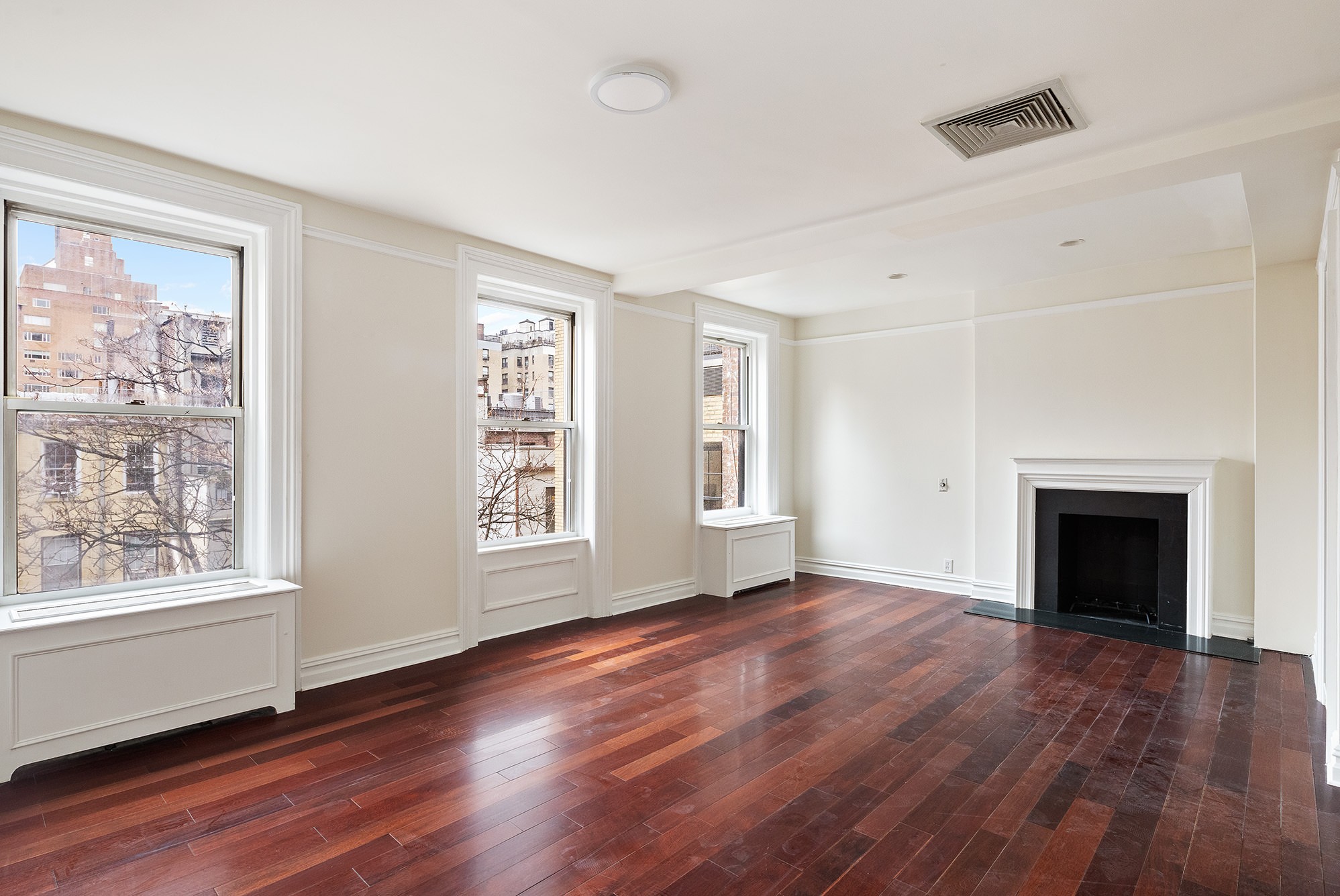 127 E 69th Street Unit 4