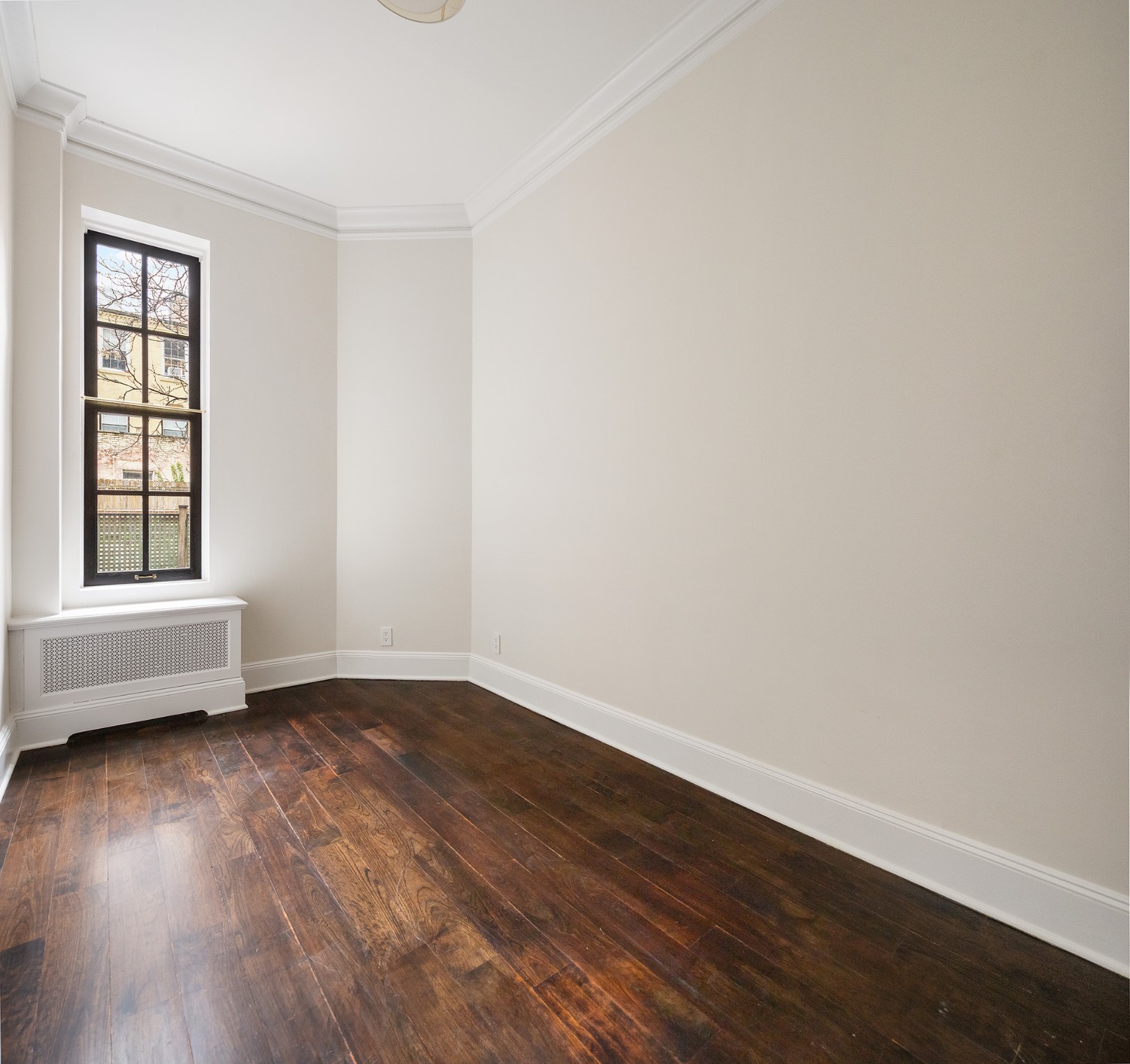 127 E 69th Street Unit 4