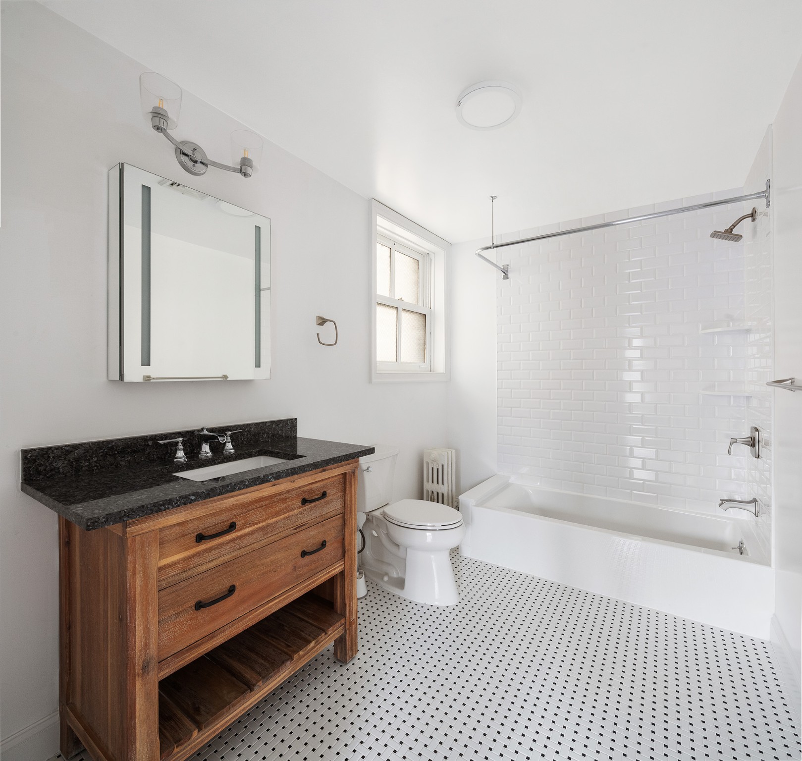 127 E 69th Street Unit 4