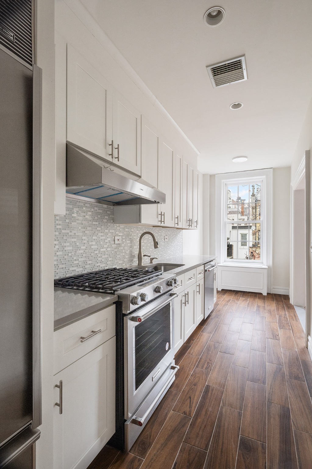 127 E 69th Street Unit 4