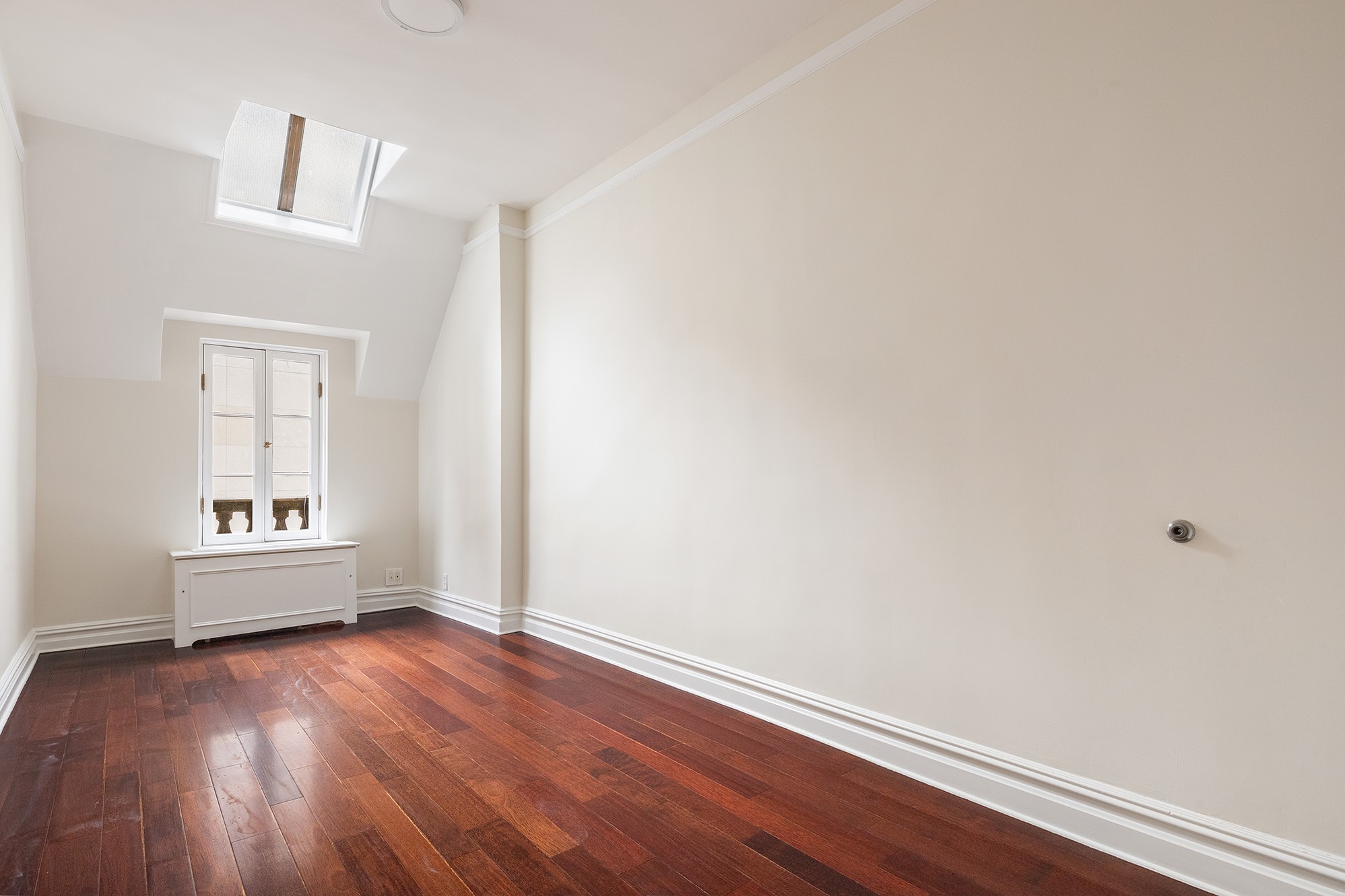 127 E 69th Street Unit 4