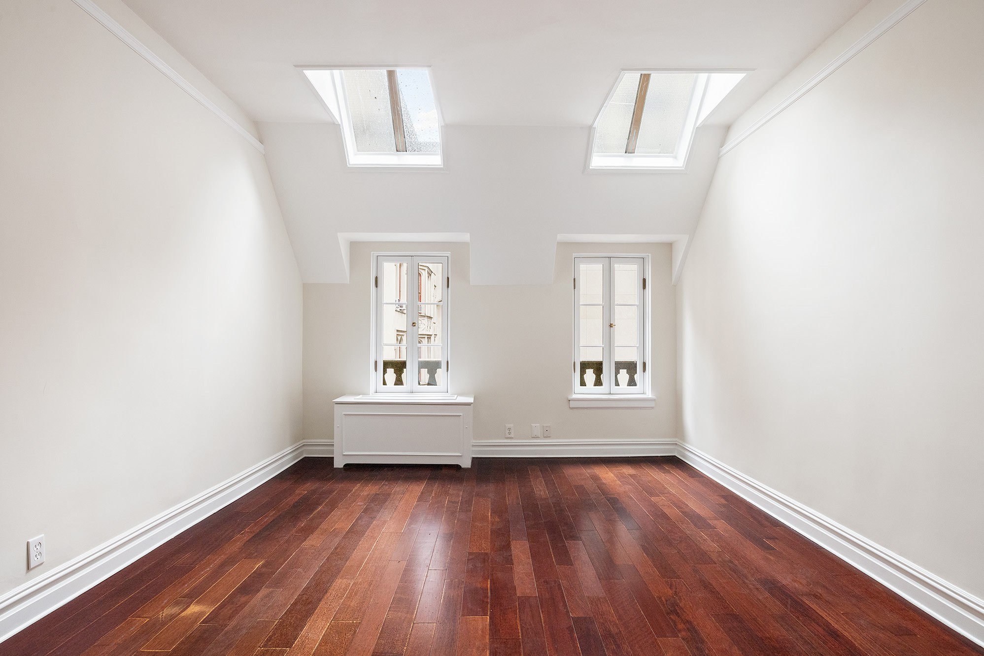 127 E 69th Street Unit 4