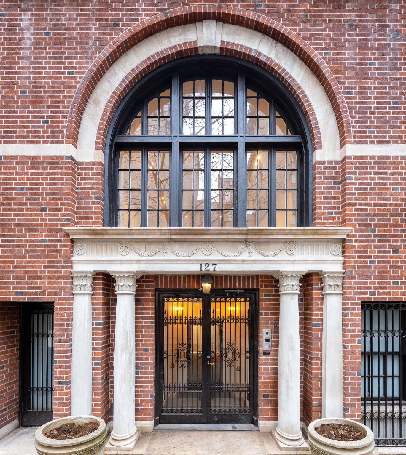 127 E 69th Street Unit 4