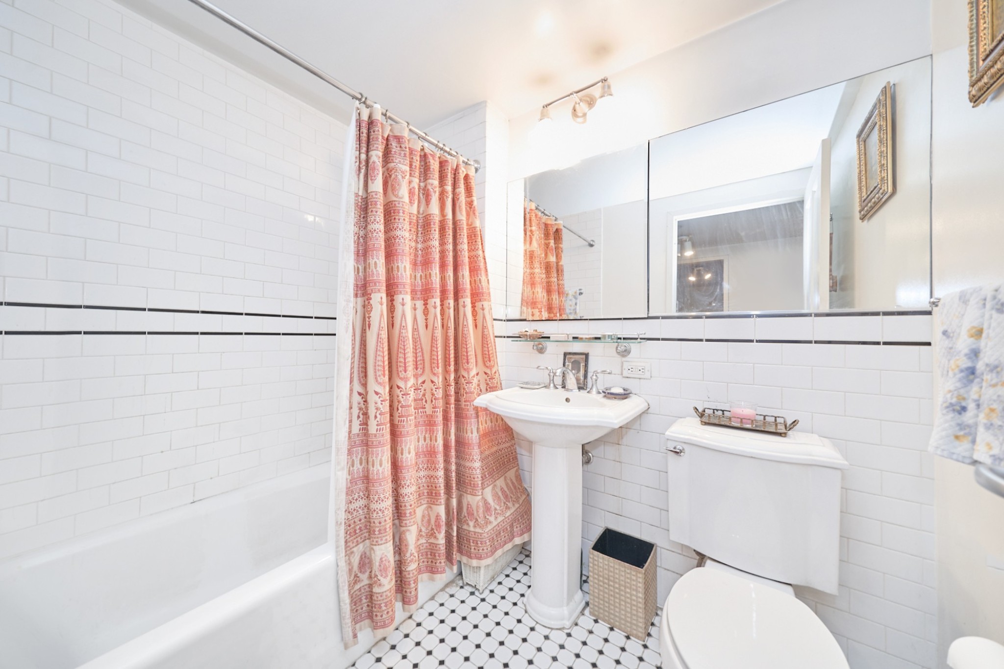 300 W 135th Street 4L