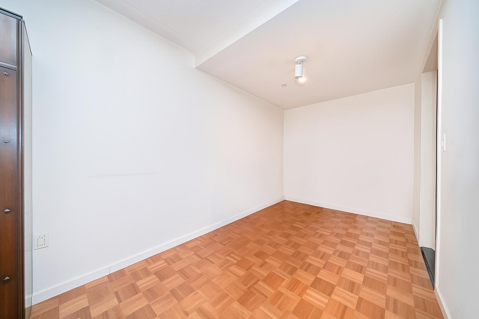 300 W 135th Street 4L