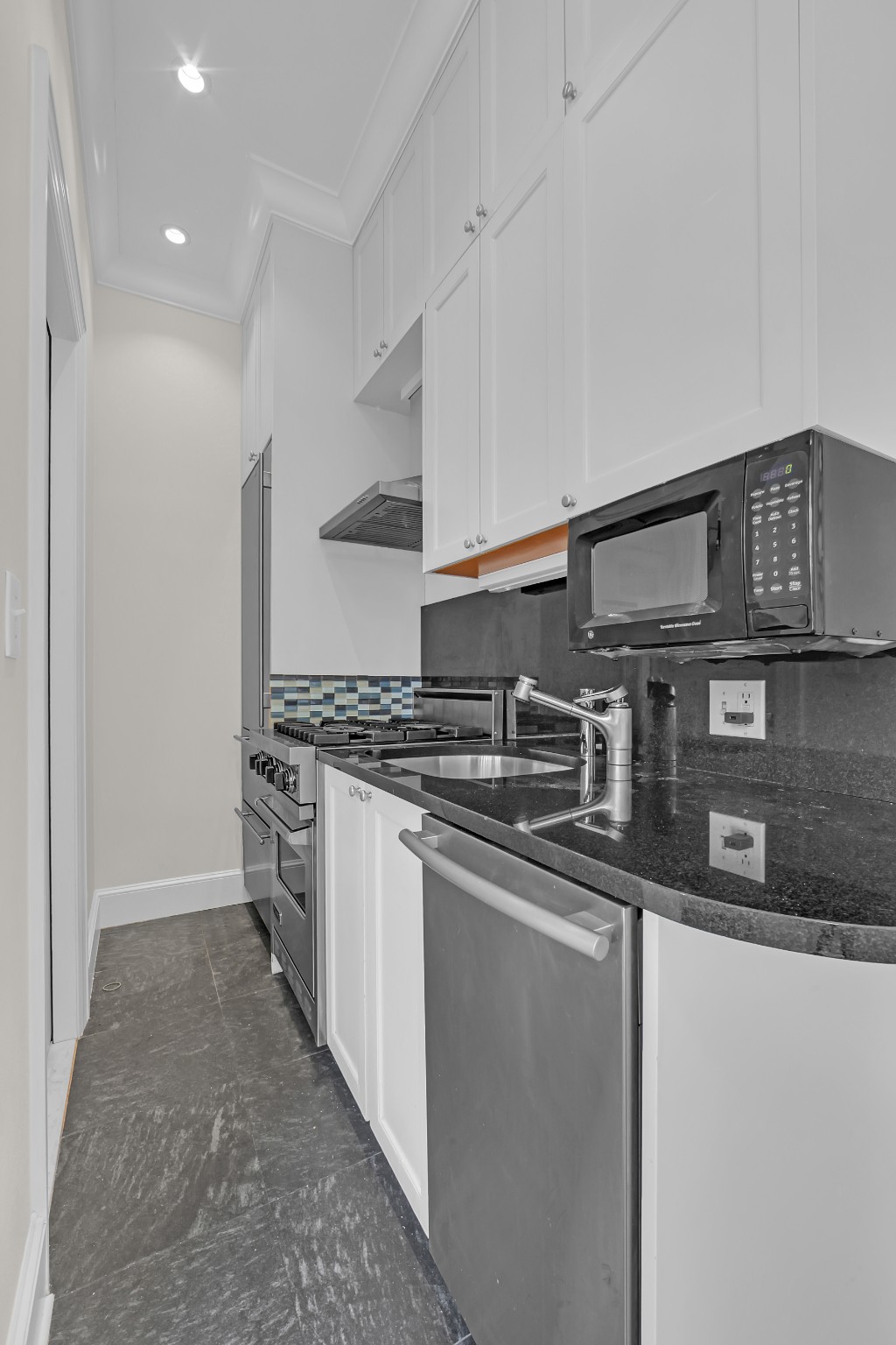 127 E 69th Street PH