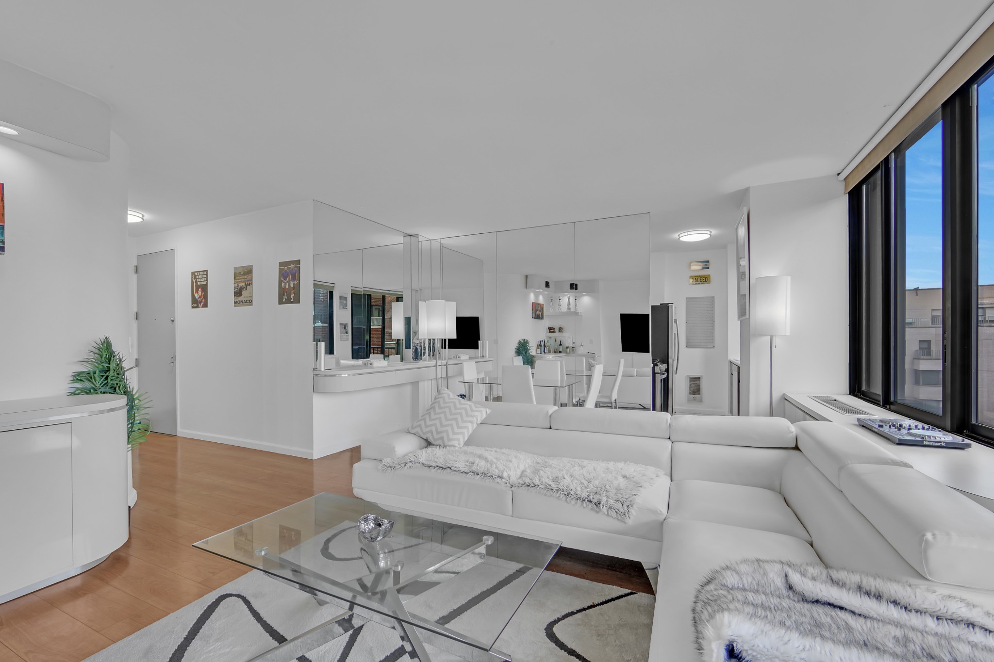 304 E 65th Street 11C
