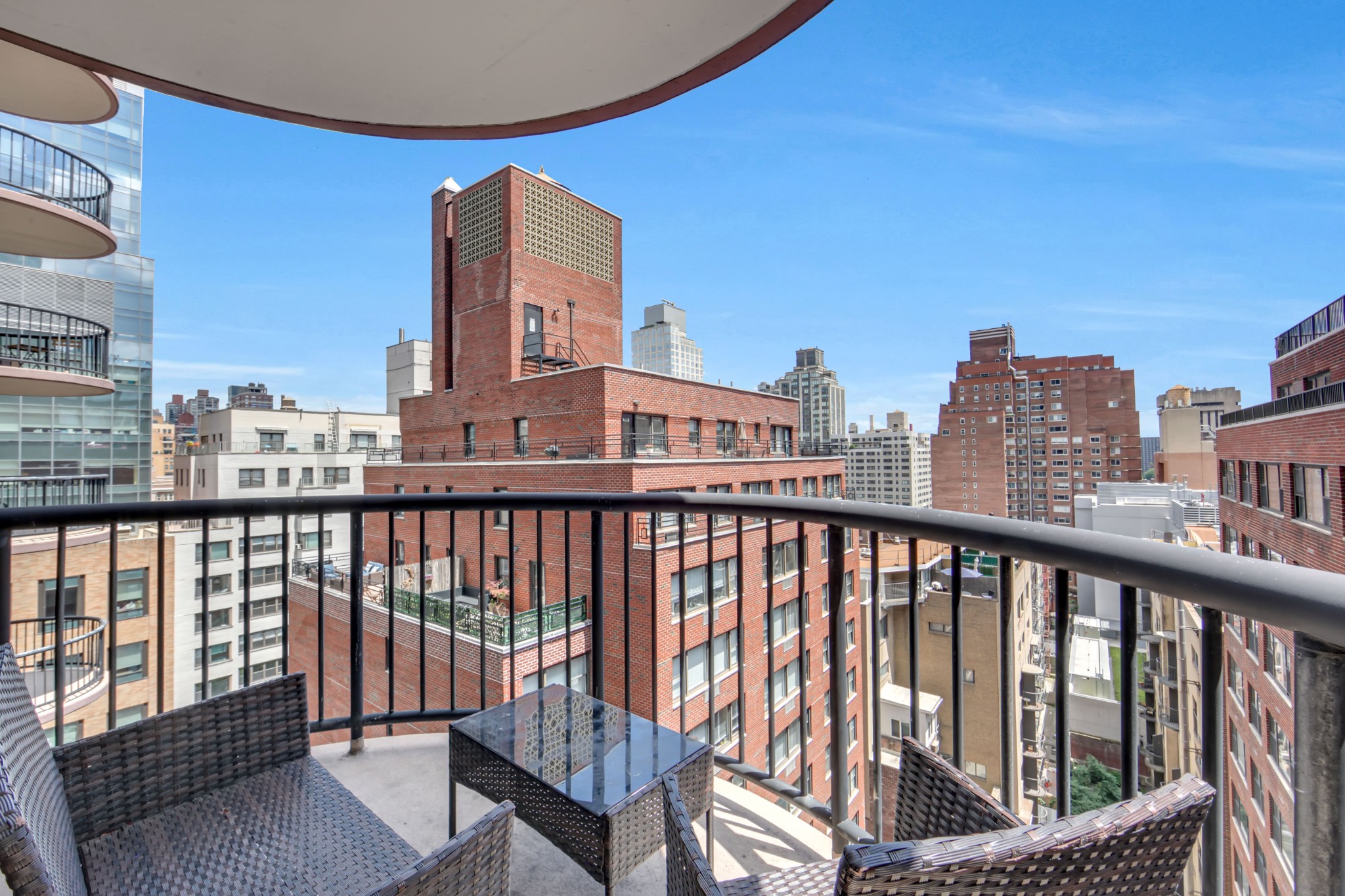 304 E 65th Street 11C