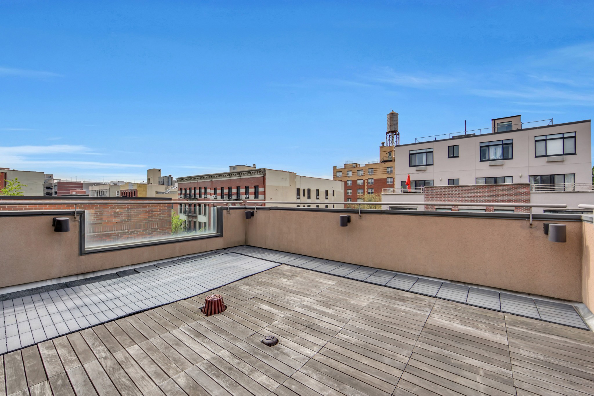 419 E 117th Street PH5
