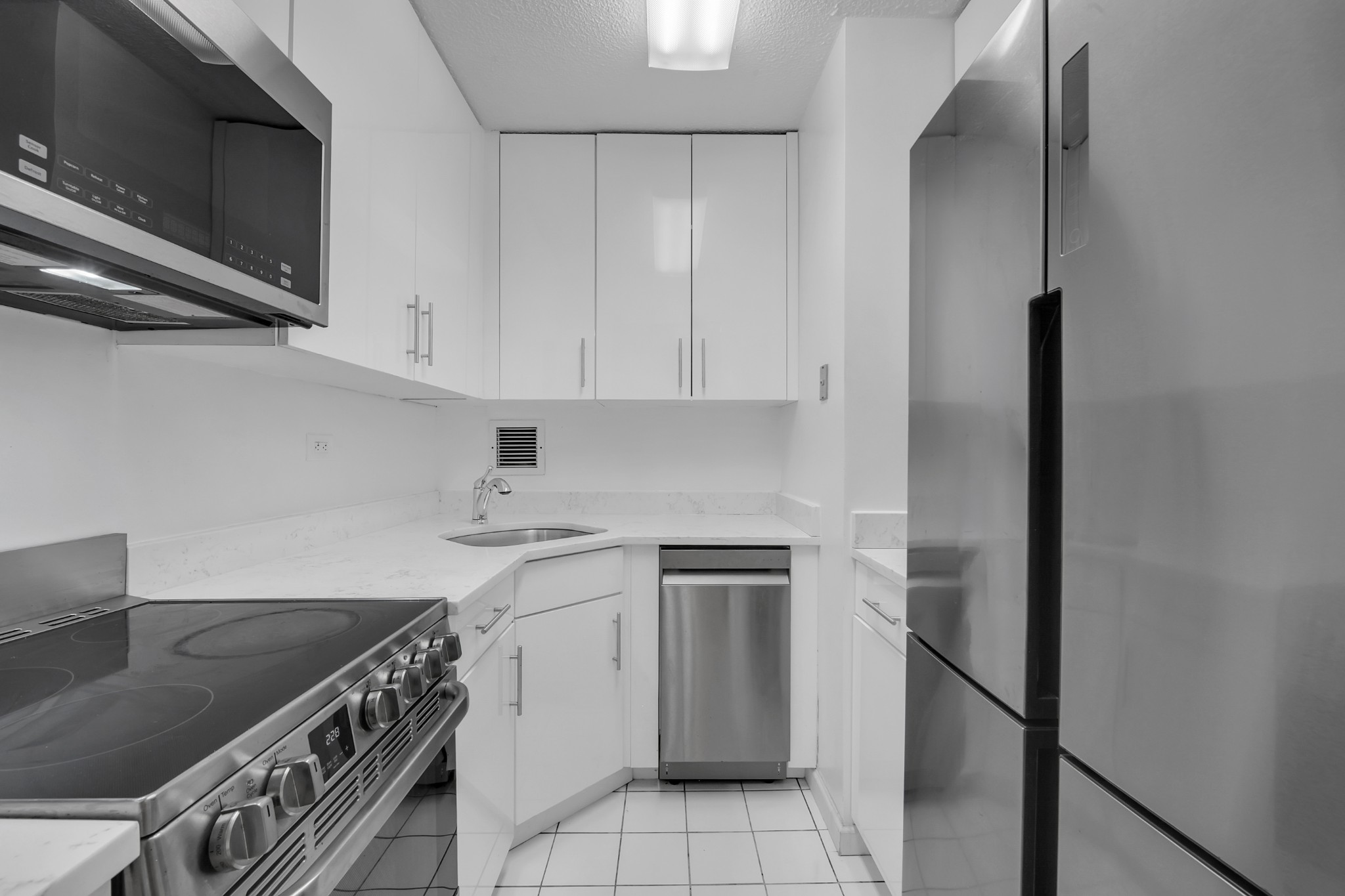 330 E 38th Street 31H1