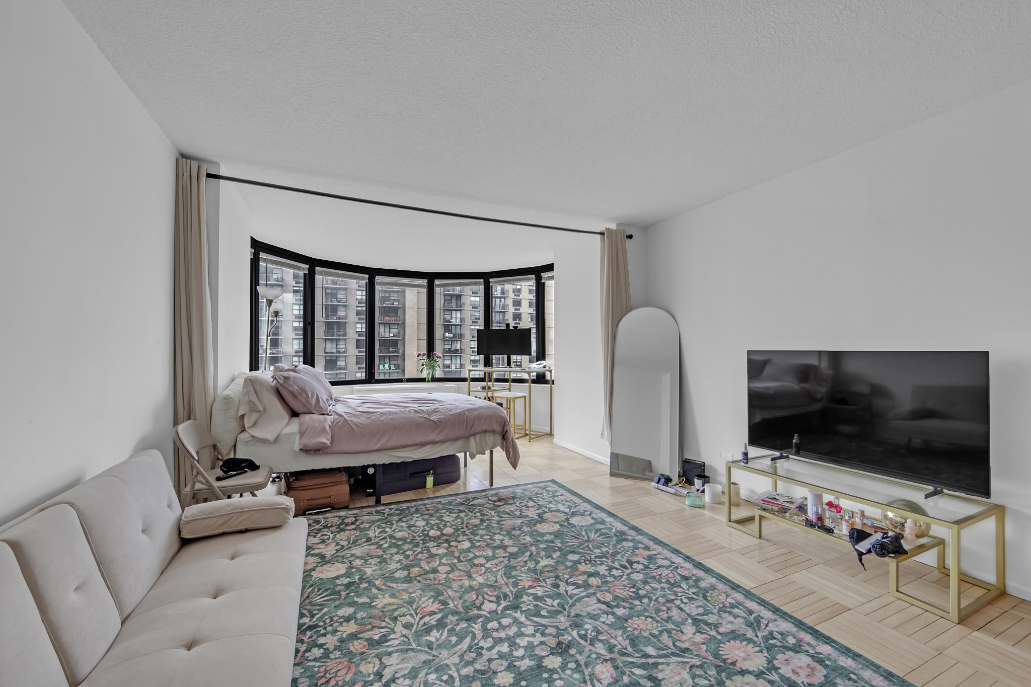 330 E 38th Street 31H