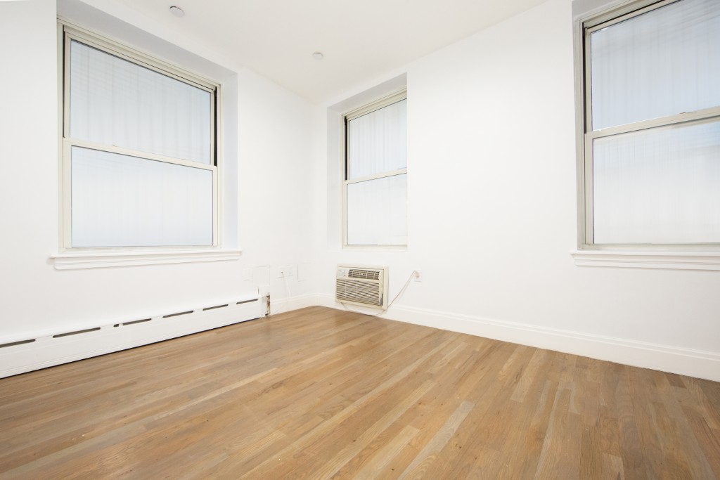 45 Beekman Street 2S