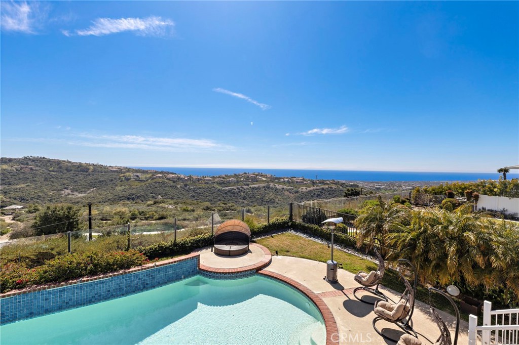 2 Drakes Bay Drive