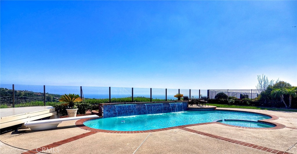 2 Drakes Bay Drive