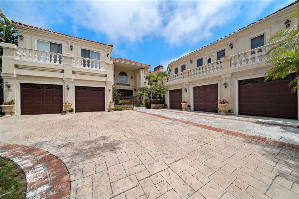 12 Rocky Point Road