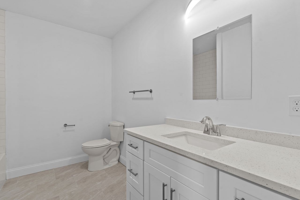 105 William St # 306