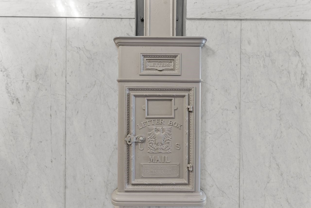 105 William St # 306
