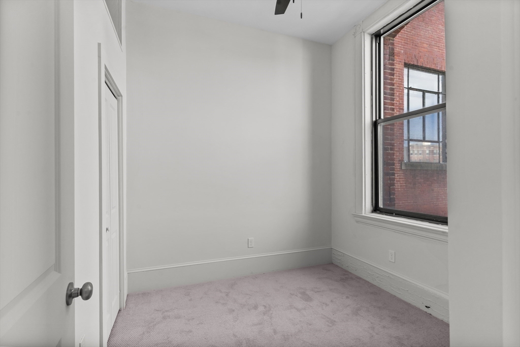 105 William St # 201