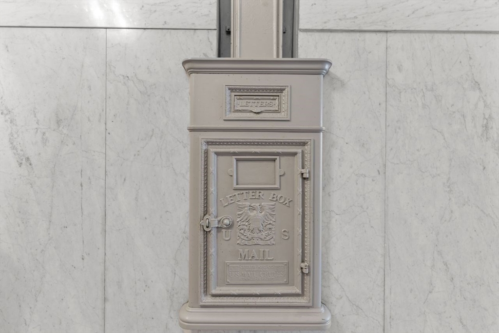 105 William St # 201
