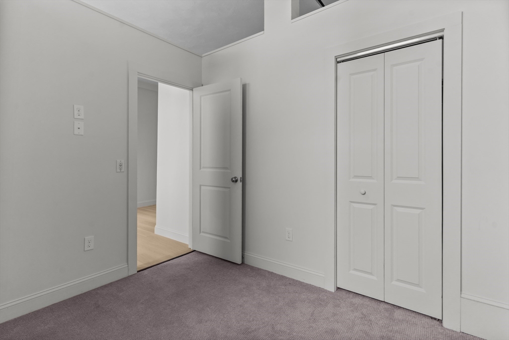 105 William St # 201