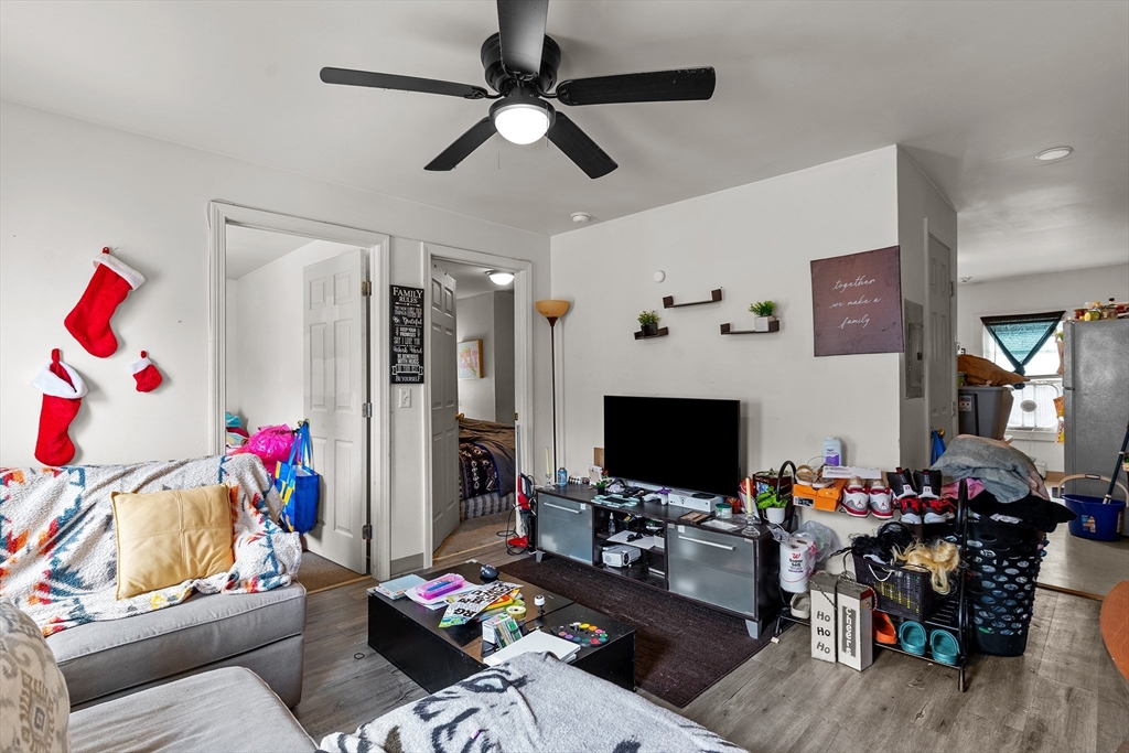 126 Earle St