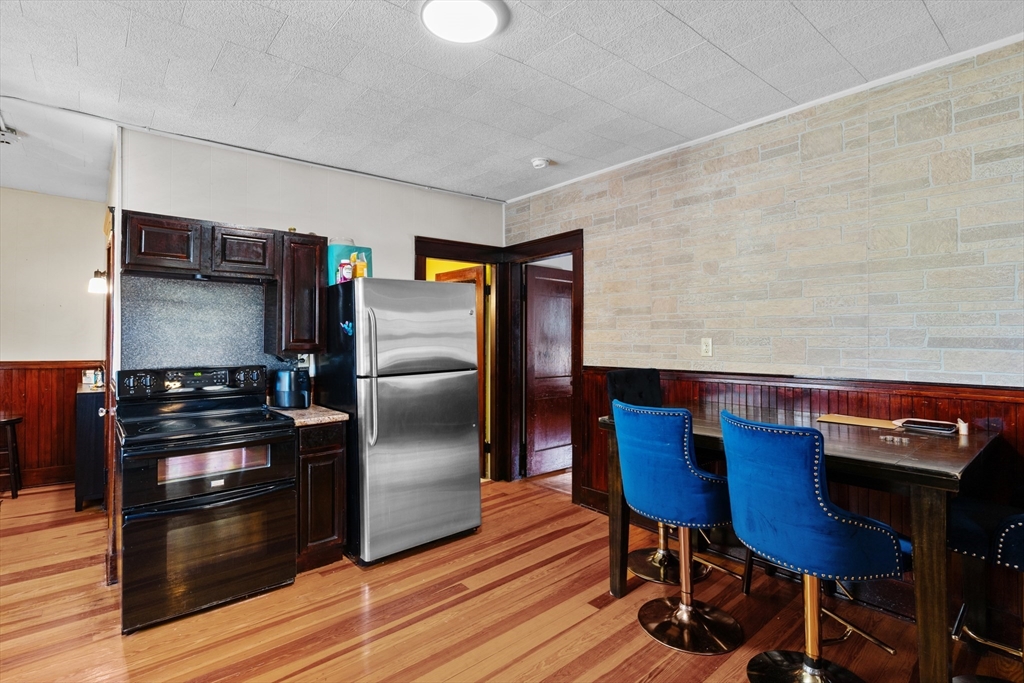 715-717 Park Ave