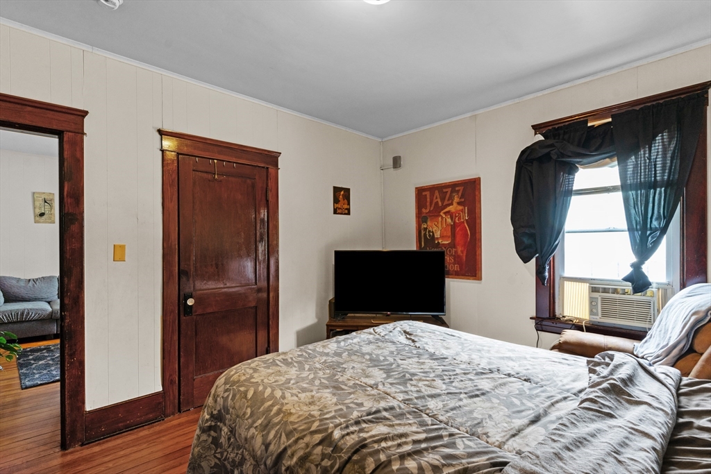 715-717 Park Ave