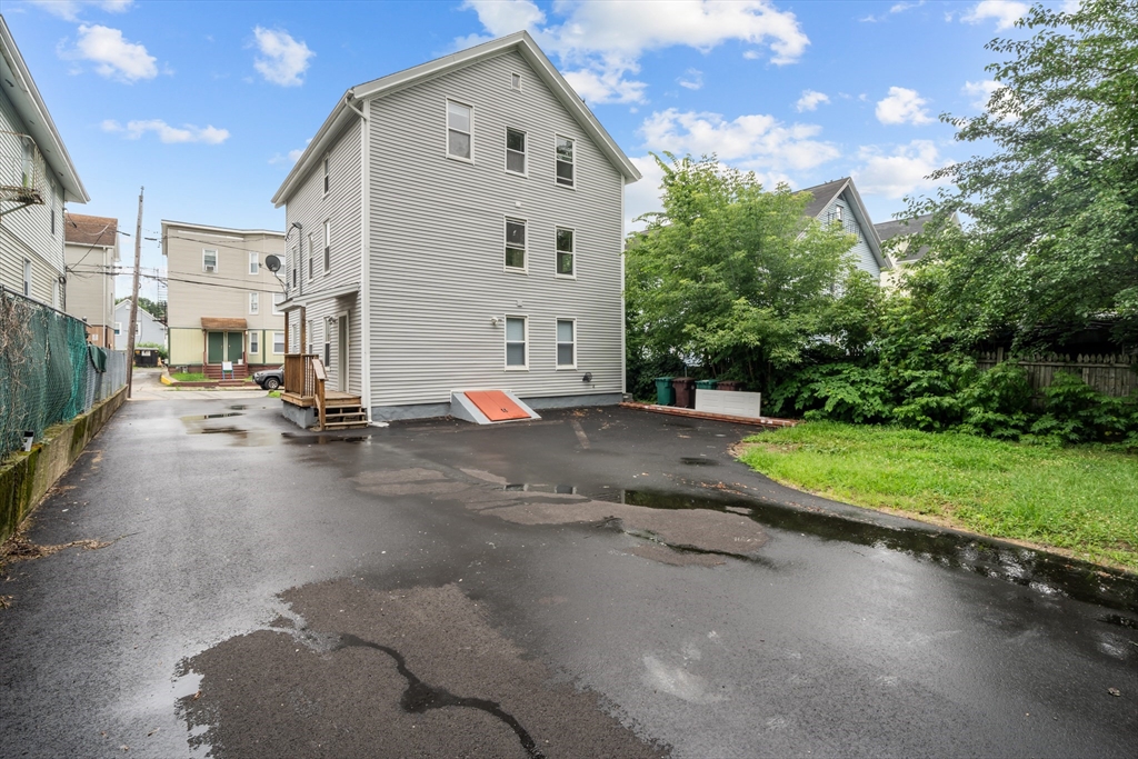 155 4th Ave
