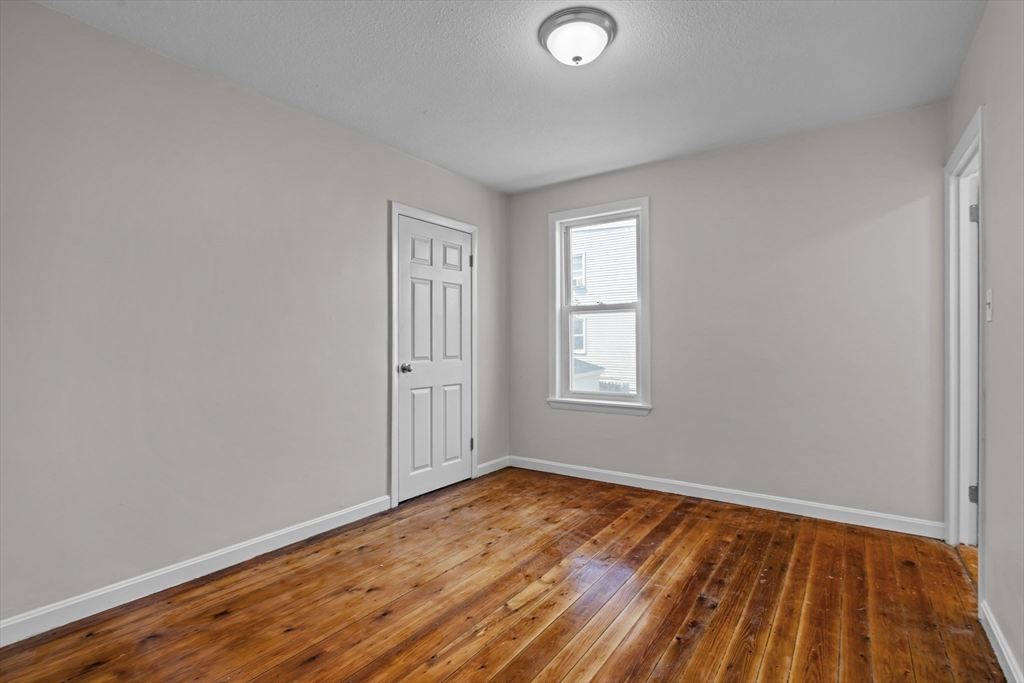 558 Third St