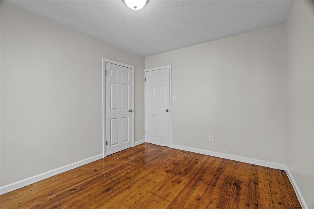 558 Third St