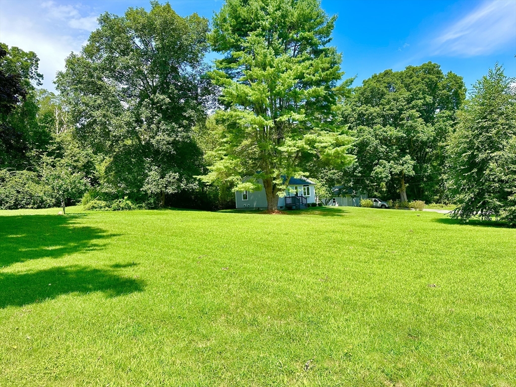 527-527A Main Rd