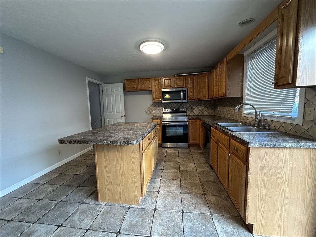 90 Shaw St # 2