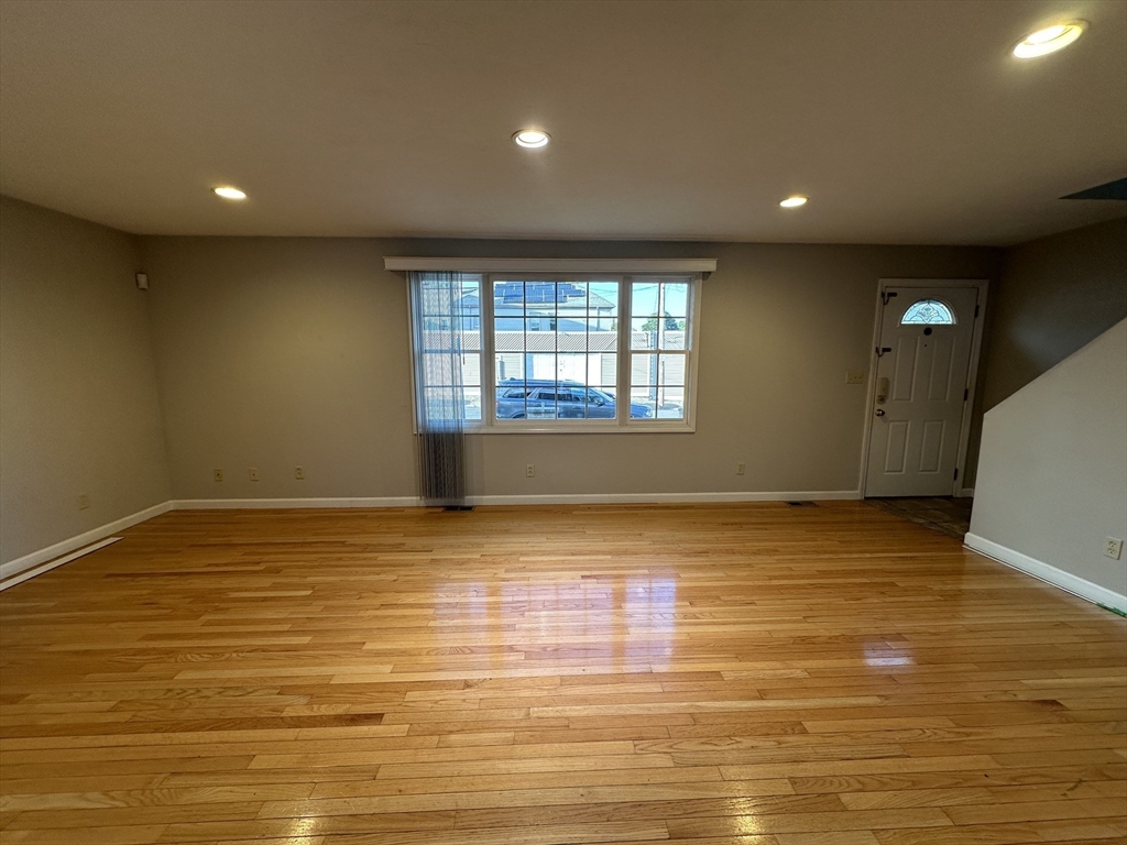 90 Shaw St # 2