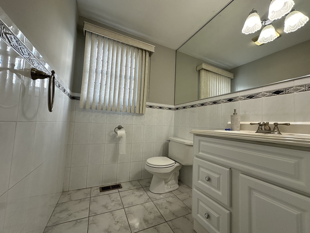90 Shaw St # 2