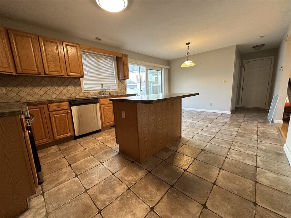 90 Shaw St # 2