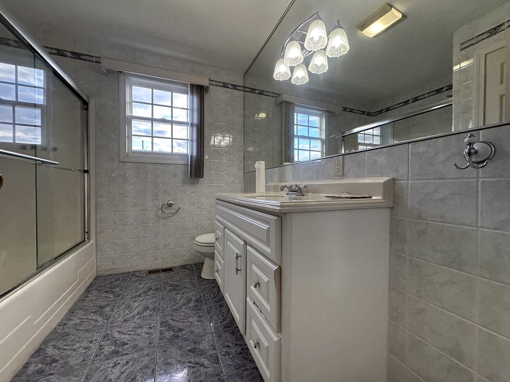 90 Shaw St # 2
