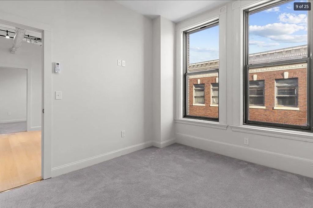 105 William St # 406