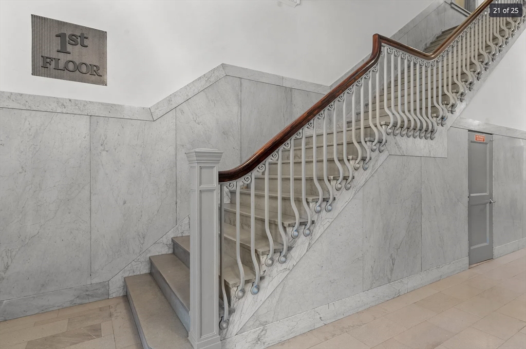 105 William St # 406