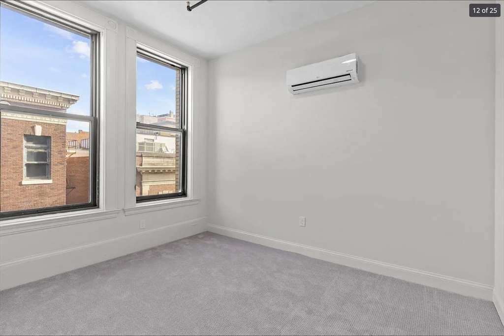 105 William St # 406