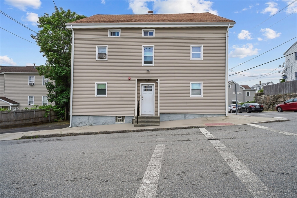 399 Bank St