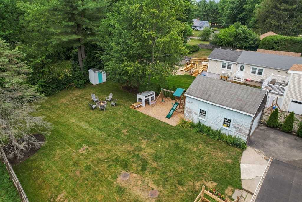 606 N Elm St
