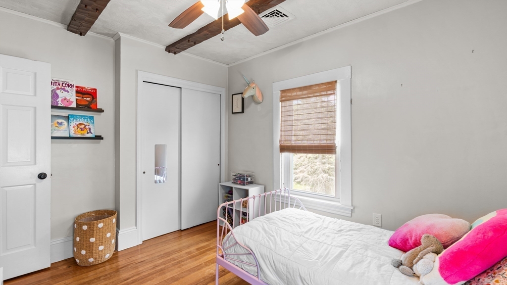 606 N Elm St