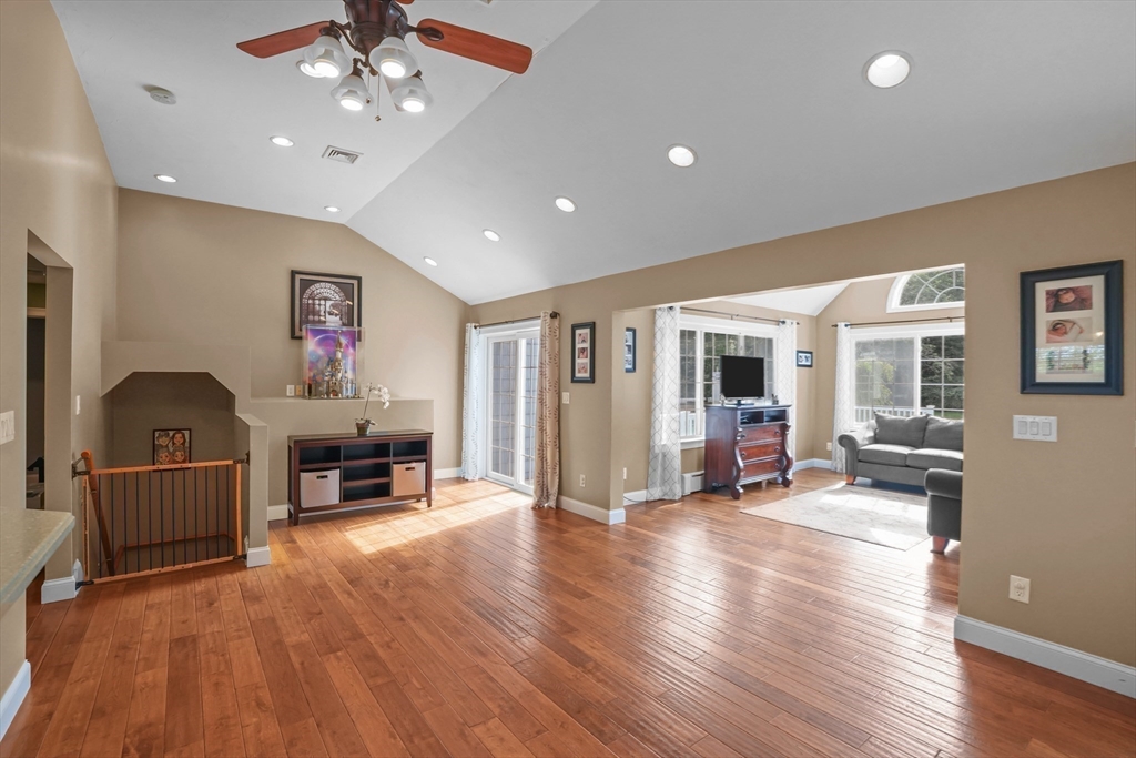 972 Somerset Ave