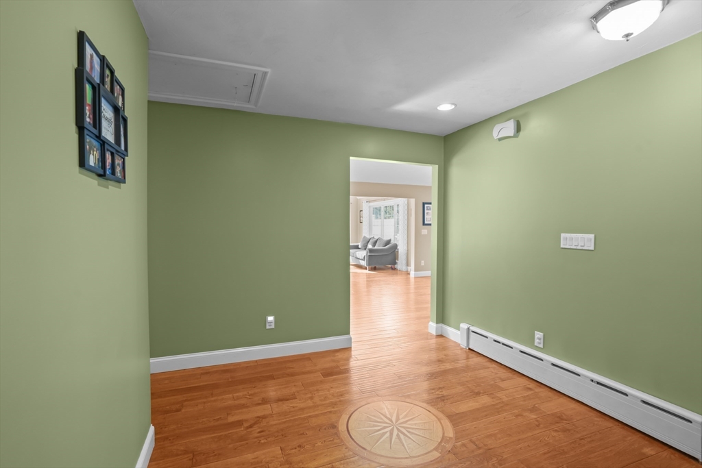 972 Somerset Ave