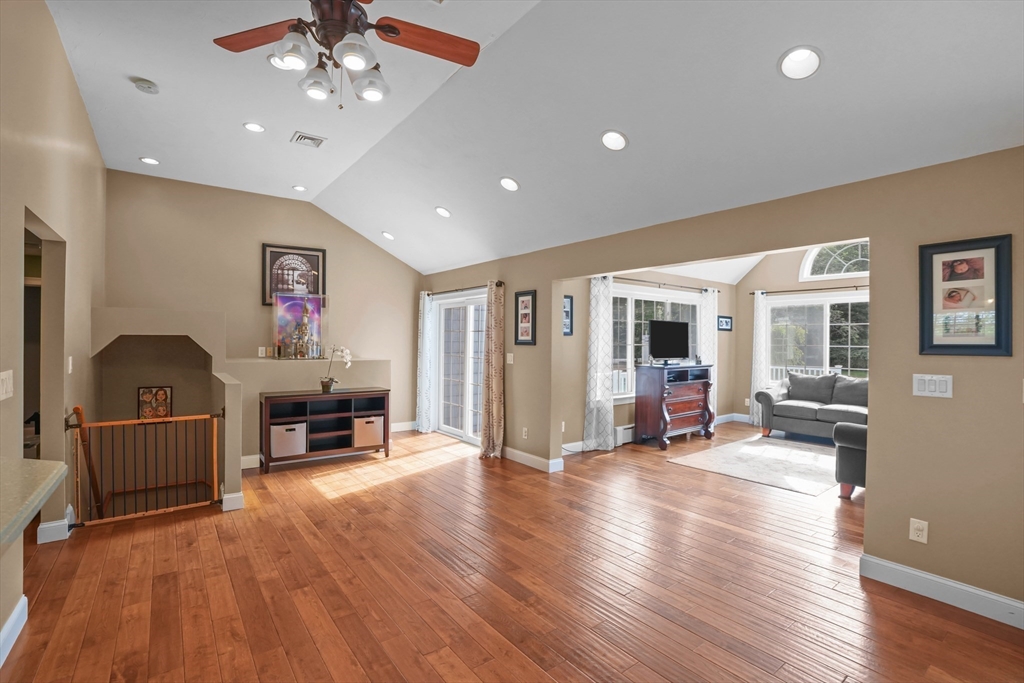 972 Somerset Ave