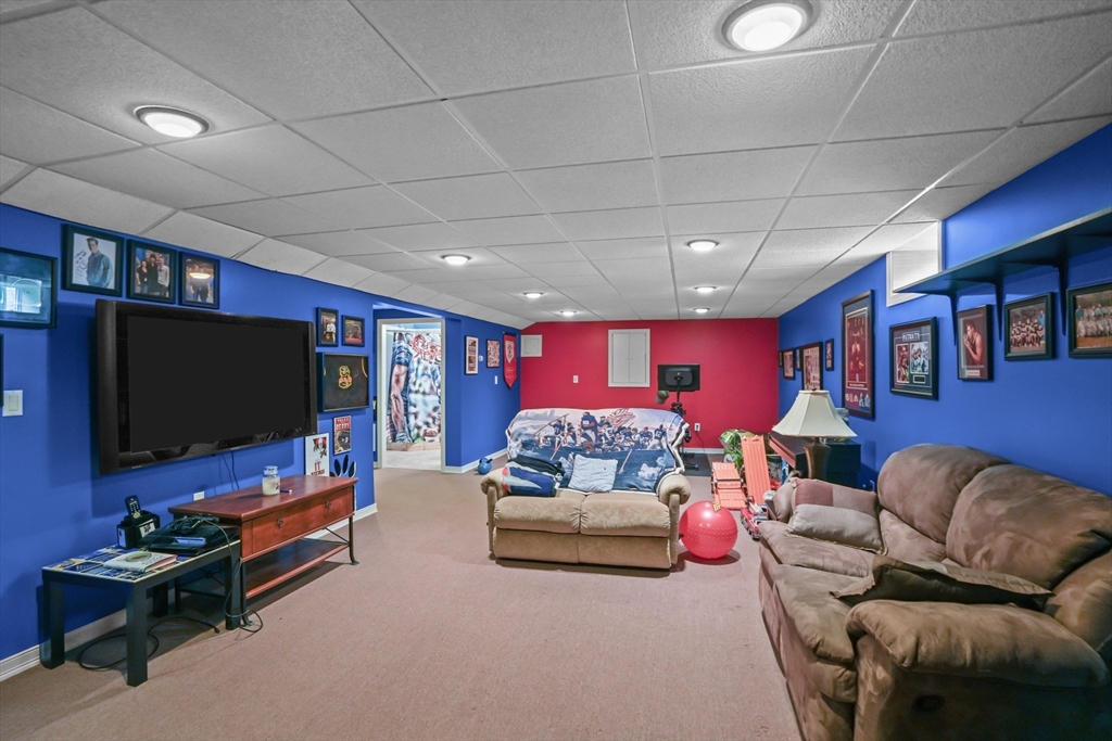972 Somerset Ave
